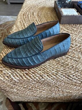 Lucchese size 8.5 Handcrafted Blue Croc-Embossed Women’s Loafers NWOB